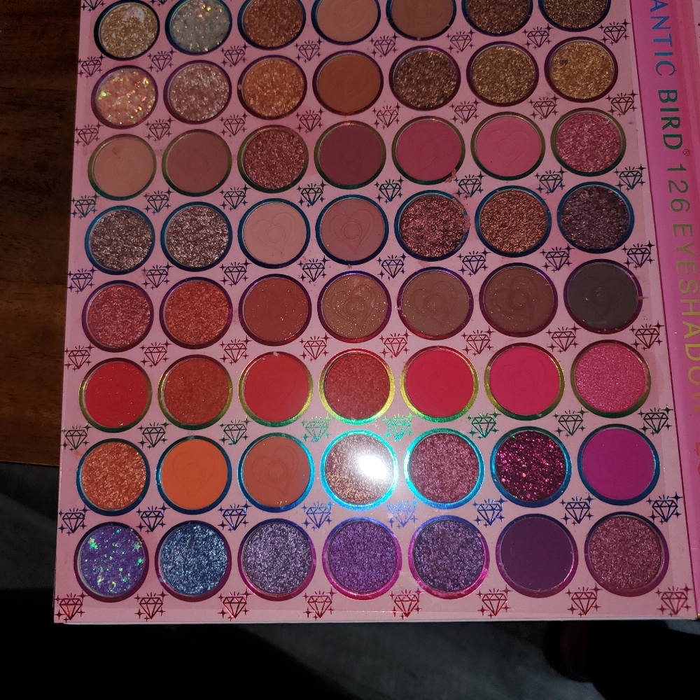 Makeup - Picture 2 of 3